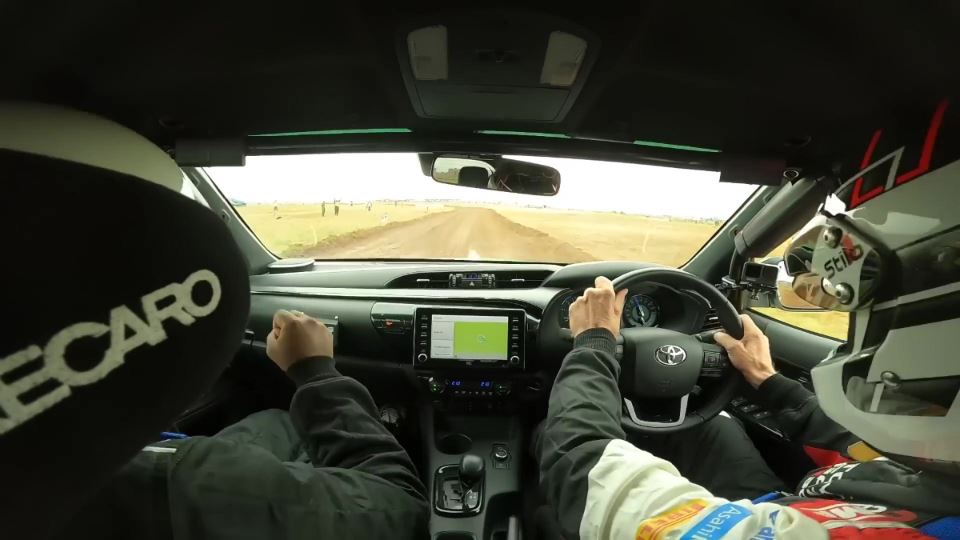 کانسپت تویوتا هایلوکس MHEV