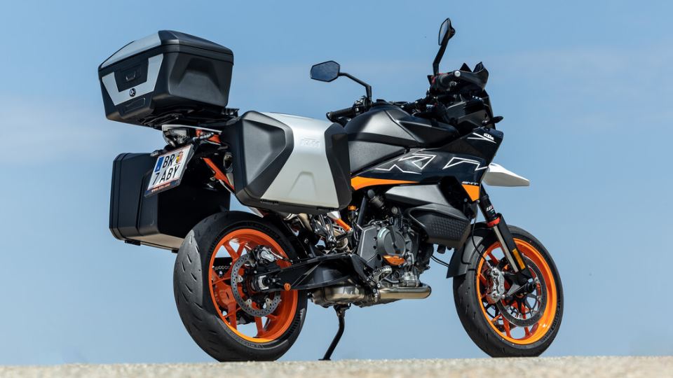 موتورسیکلت KTM 890 SMT