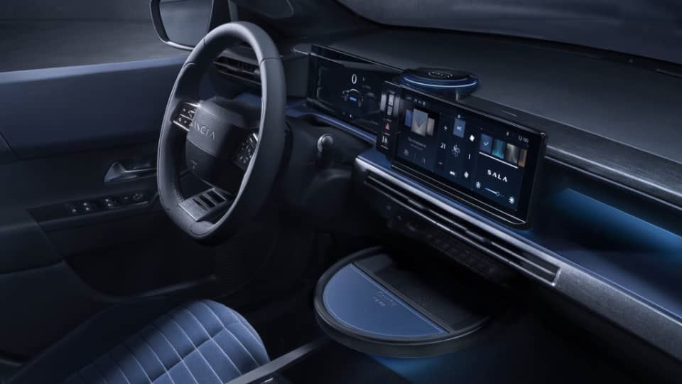 لانچیا اپسیلون Lancia Ypsilon