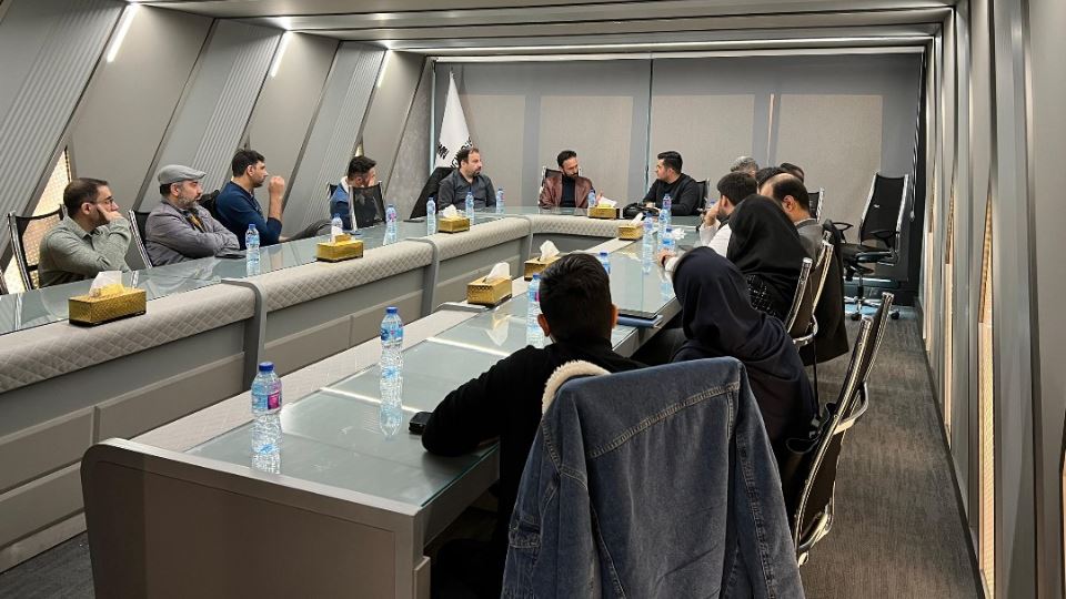 نمایشگاه خودرو تهران 1402 برگزاری تور هماندیشی با رسانه ها در کانون ایران نوین