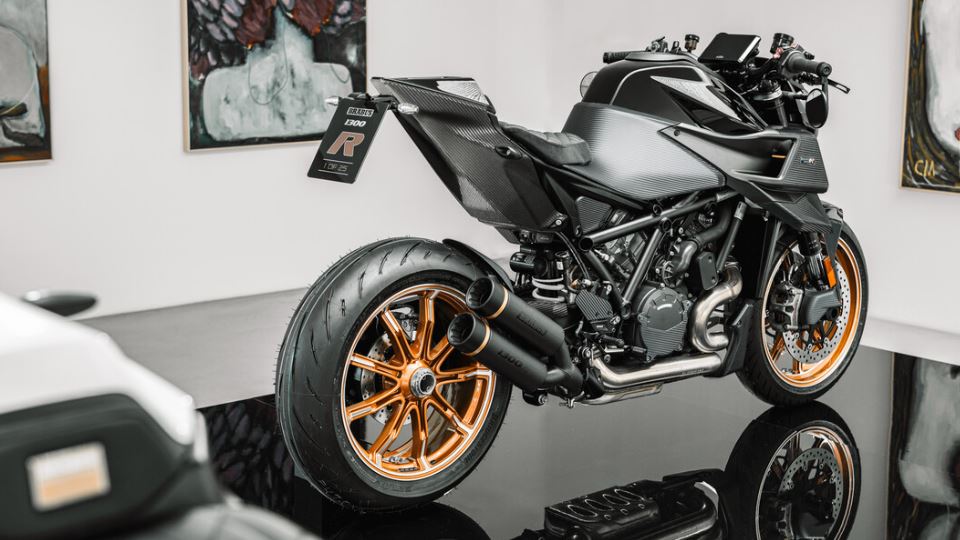 کیتیام برابوس 1300R مستر پیس ادیشن
