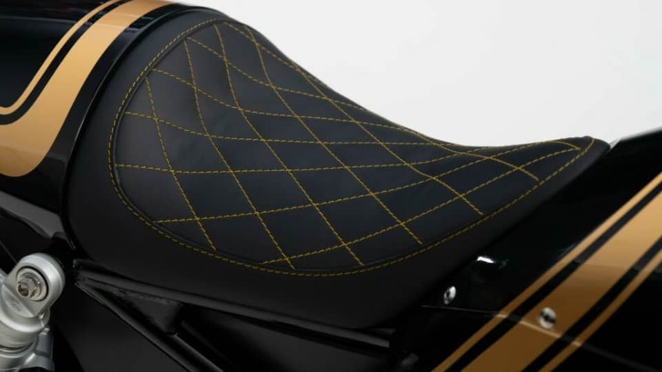 معرفی موتورسیکلت لوتوس C-01