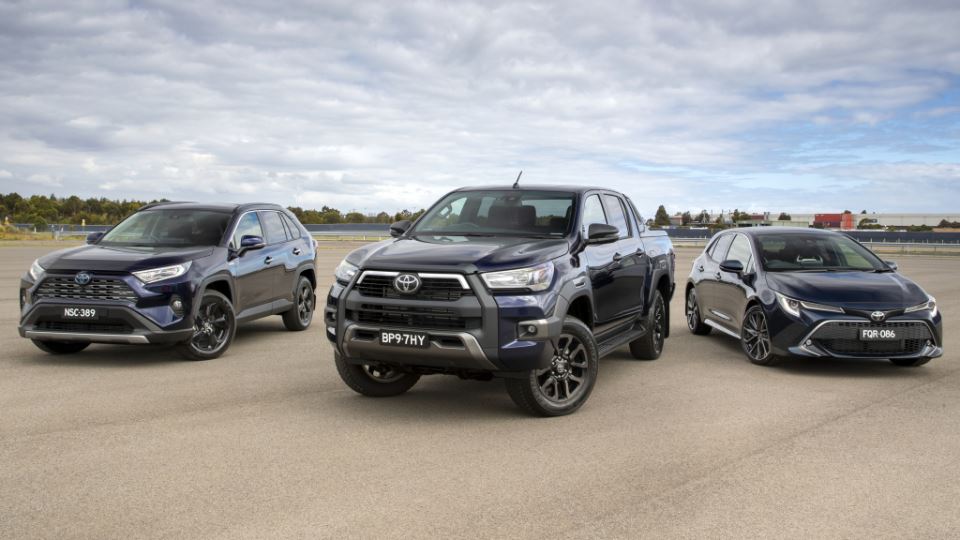 تویوتا رافور پرفروش‌ترین خودروی جهان در 2022