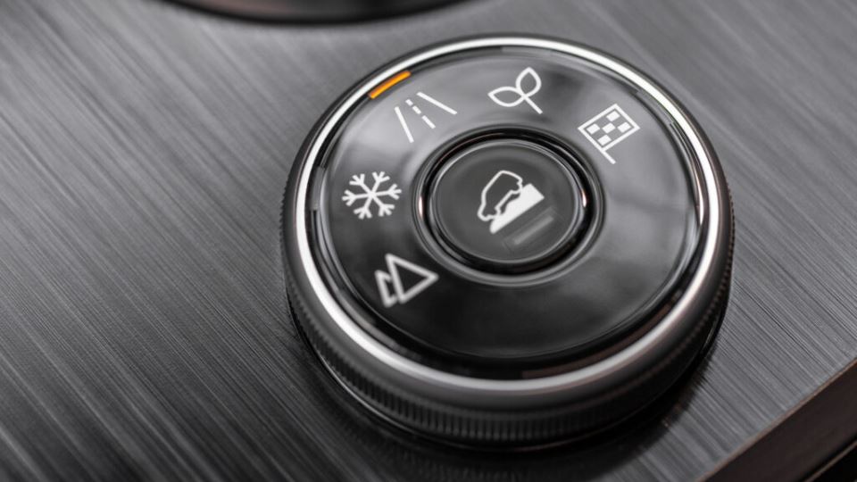 معرفی نیسان روگ راک کریک