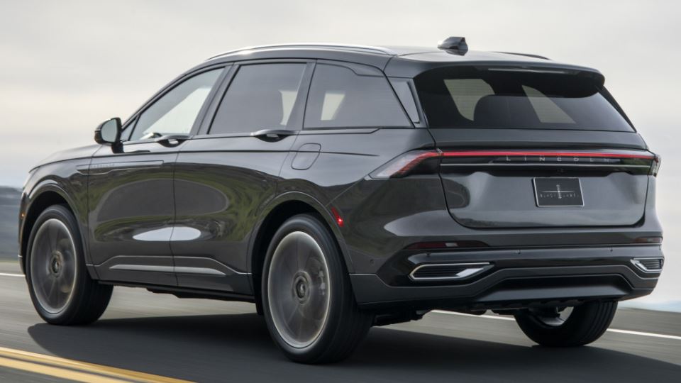 معرفی لینکلن ناتیلوس 2024