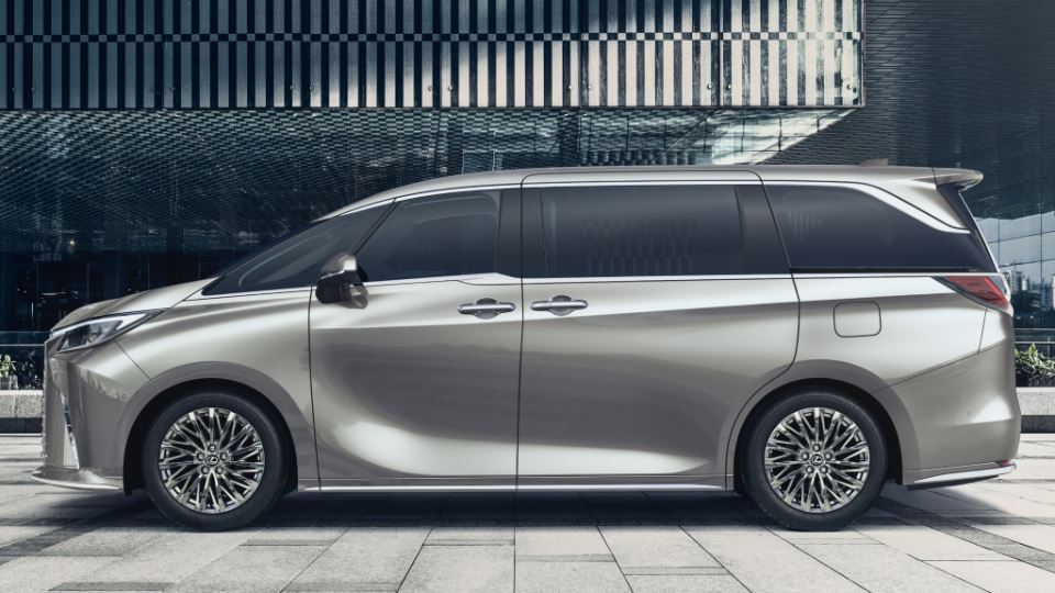 مینی ون لکسوس LM