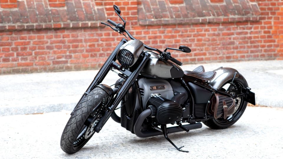 موتورسیکلت ب ام و R18 Liberty