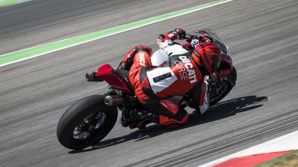 معرفی دوکاتی پانیگال V4R