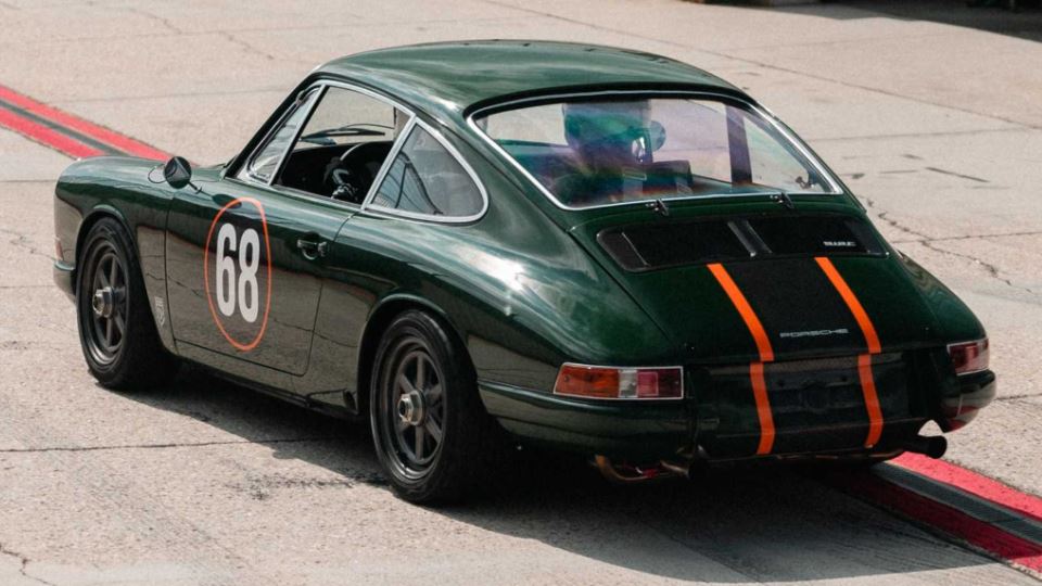 بازسازی پورشه 912