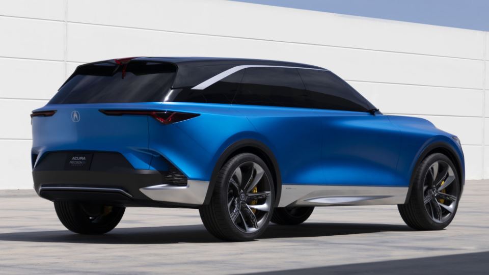 معرفی آکورا Precision EV