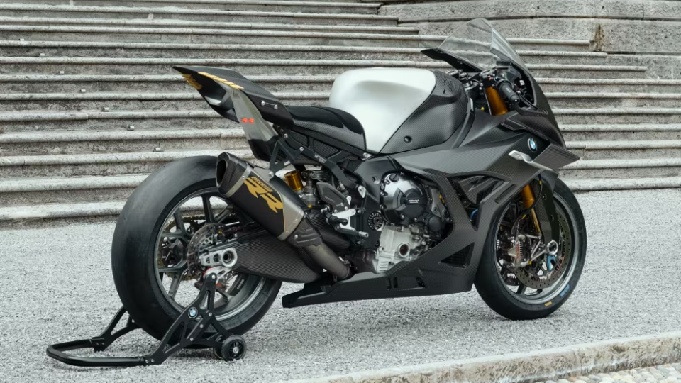 معرفی ب ام و موتوراد کانسپت RR