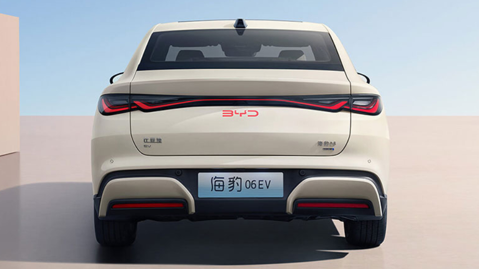 بی وای دی سیل 06 برقی