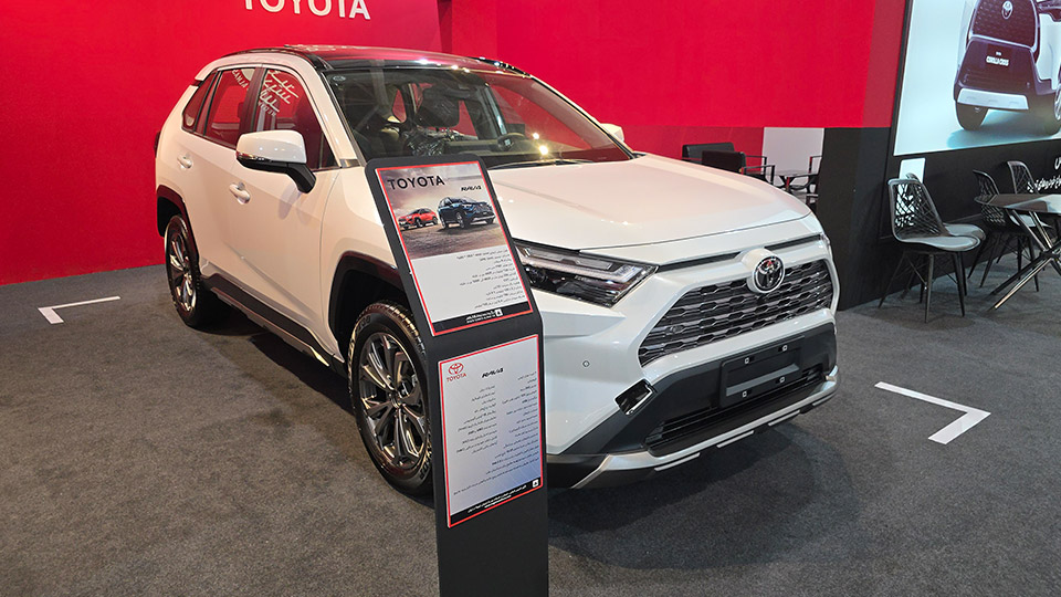 بررسی تویوتا راوفور 2.0 لیتر نگین تندیس