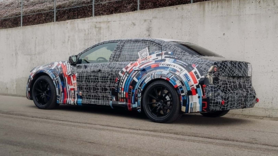 نگاهی به ب ام و M3 برقی