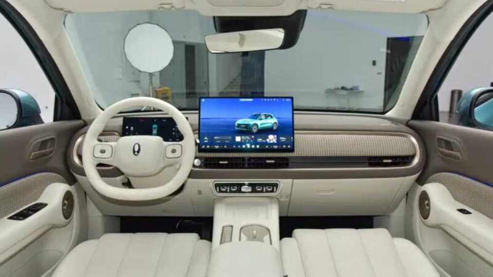 معرفی گریت وال اورا 5