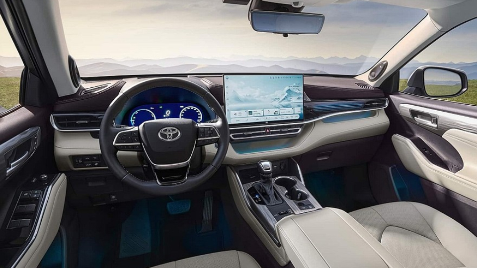 تویوتا هایلندر 2026 با طراحی کابین جدید