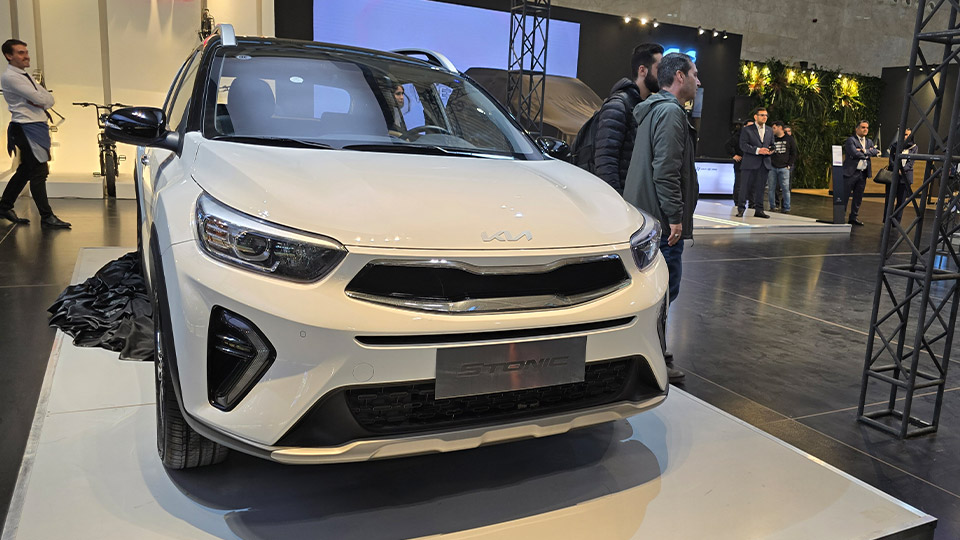 بررسی کیا استونیک هرمس خودرو (Kia Stonic)