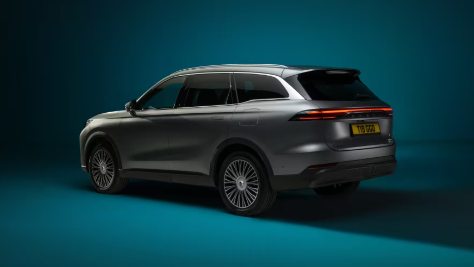 تیگو 9 CSH؛ وقتی چری به بازار انگلیس می‌رود