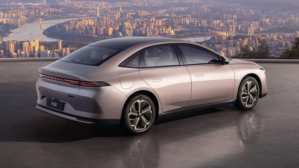 نیسان N6؛ ژاپنی چینی