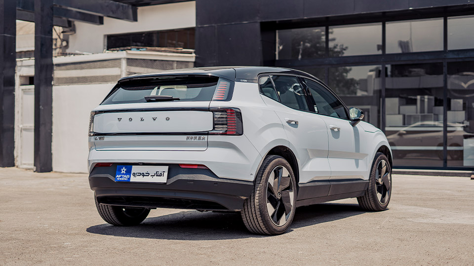 بررسی ولوو ایی ایکس 30 برقی آفتاب خودرو (Volvo EX30)