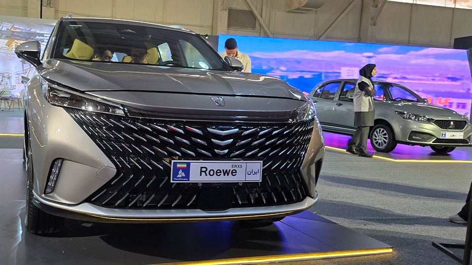 بررسی روئوه RX5 هیبرید پارس خودرو (Roewe eRX5)