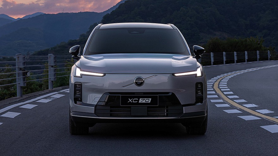2026 ولوو XC70