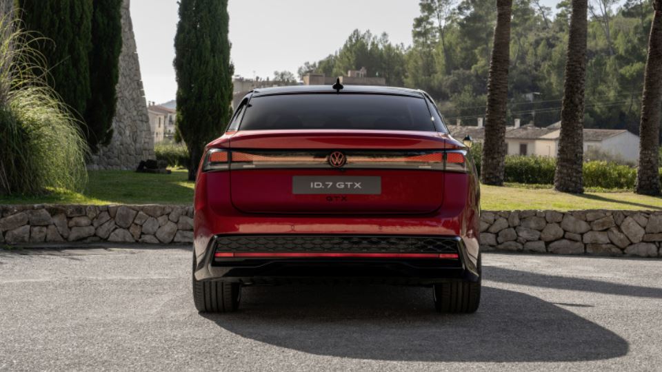 معرفی فولکس واگن ID.7 GTX