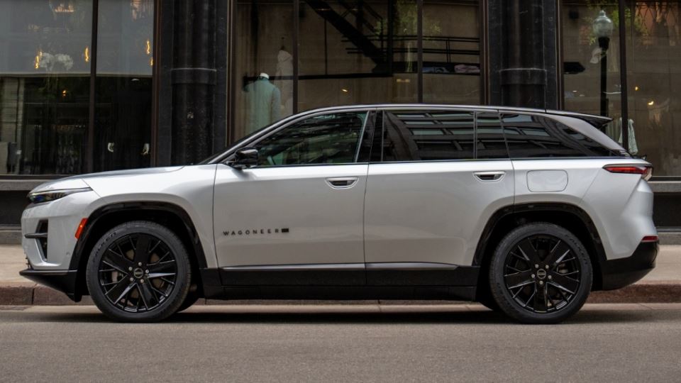 جیپ واگونییر S