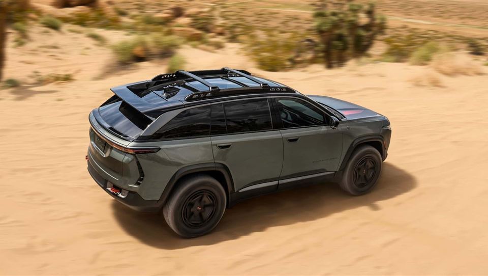 معرفی جیپ واگونییر S تریل هاوک کانسپت