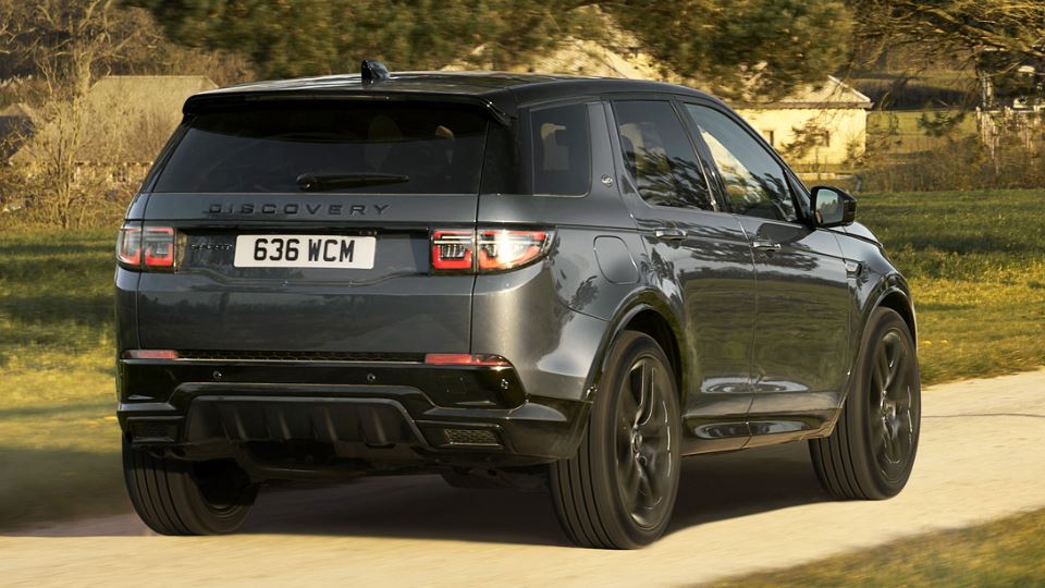 بررسی لندرور دیسکاوری اسپرت وارداتی راسا موتور خاورمیانه (Land Rover Discovery Sport)