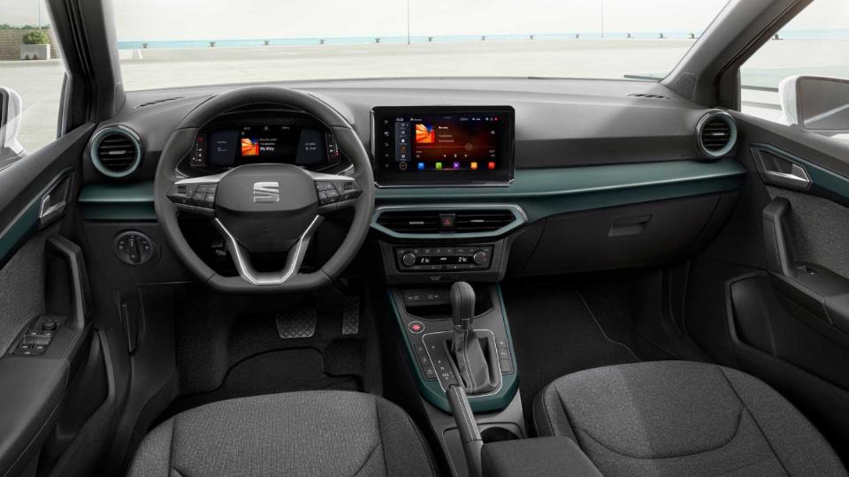 بررسی سئات آرونا خودروسازان راین (Seat Arona)