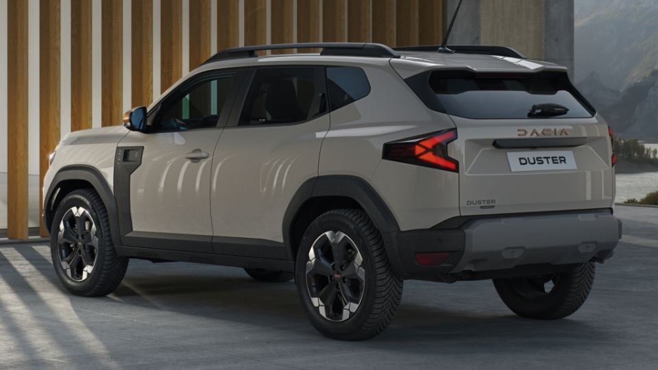 بررسی داچیا داستر صنایع خودروسازی پادرا (Dacia Duster)