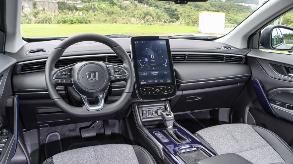 لوکسژن URX نئو