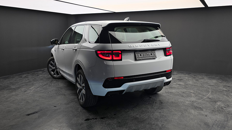 بررسی لندرور دیسکاوری اسپرت وارداتی راسا موتور خاورمیانه (Land Rover Discovery Sport)