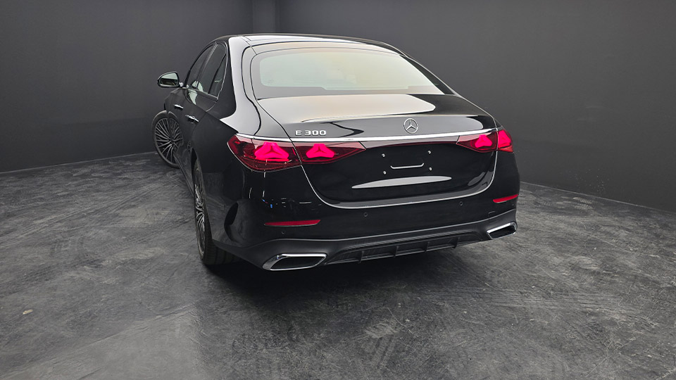 بررسی مرسدس بنز E300 راسا موتور