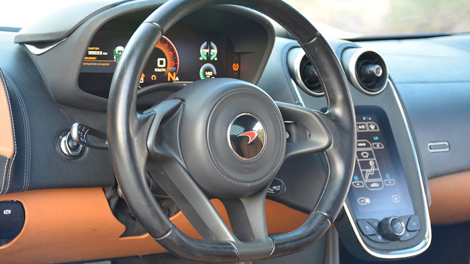 ملاقات با مک لارن 570S Spider