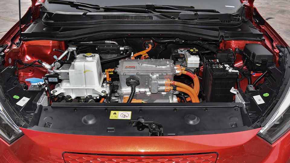 بررسی کی ام سی جی 7 برقی (KMC eJ7 EV)