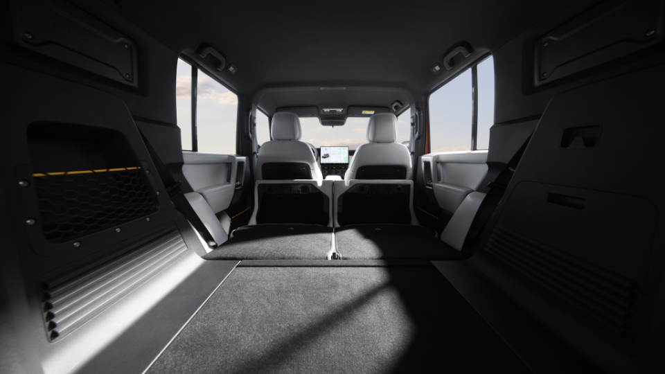 معرفی شاسی بلند برقی iCar v23