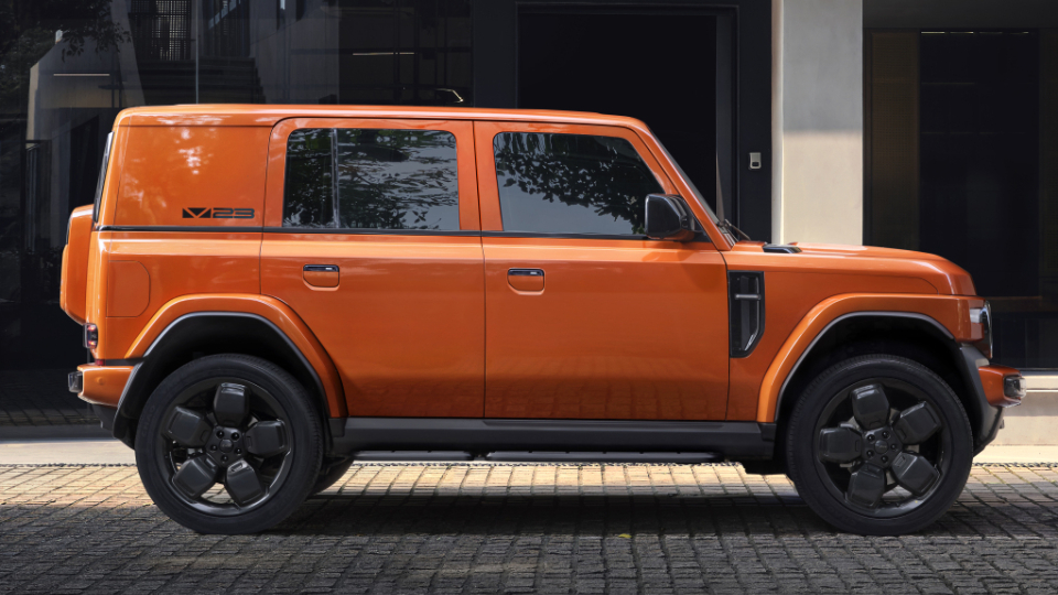 معرفی شاسی بلند برقی iCar v23