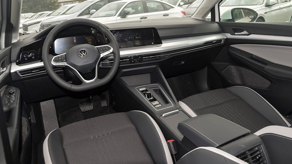 بررسی فولکس واگن گلف پرو آسیا گستر کارن (VW Golf Pro)