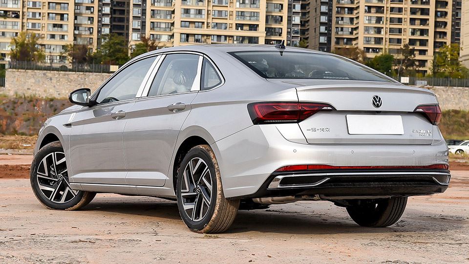 بررسی فولکس واگن ساگیتار آسیا گستر کارن (VW Sagitar)