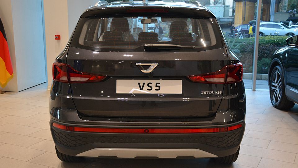 بررسی جتا وی اس 5 ماموت خودرو (JETTA VS5)