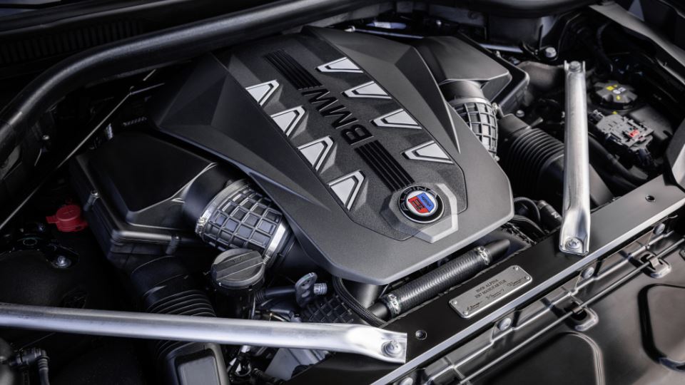 معرفی بامو آلپینا XB7 Manufaktur