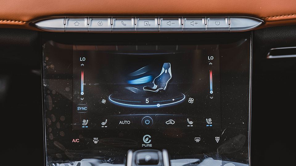 بررسی فونیکس تیگو 8 پرو e پلاس (PHEV)