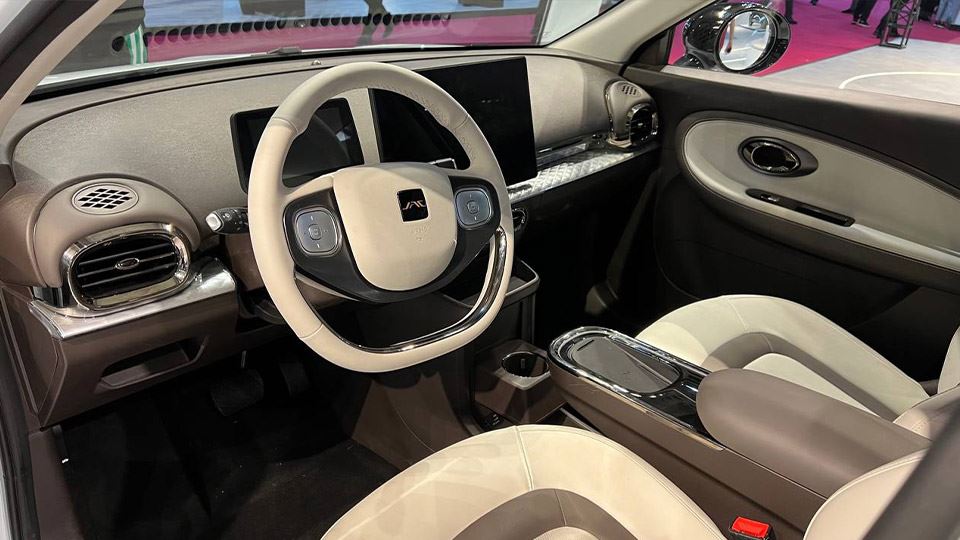 بررسی کی ام سی E30X کرمان موتور (JAC E30X)