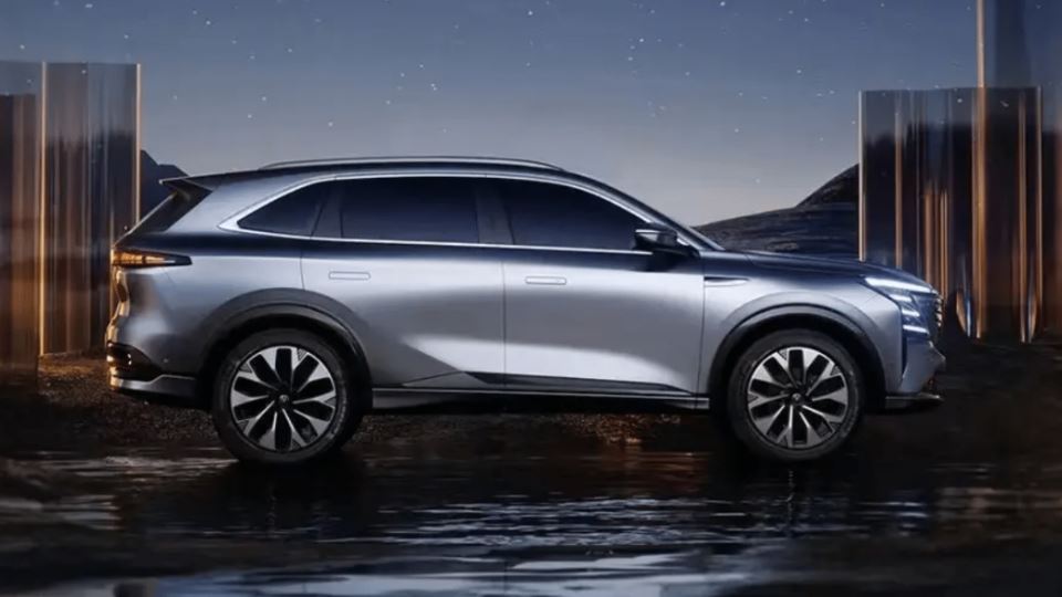 معرفی چانگان CS75 پلاس 2025