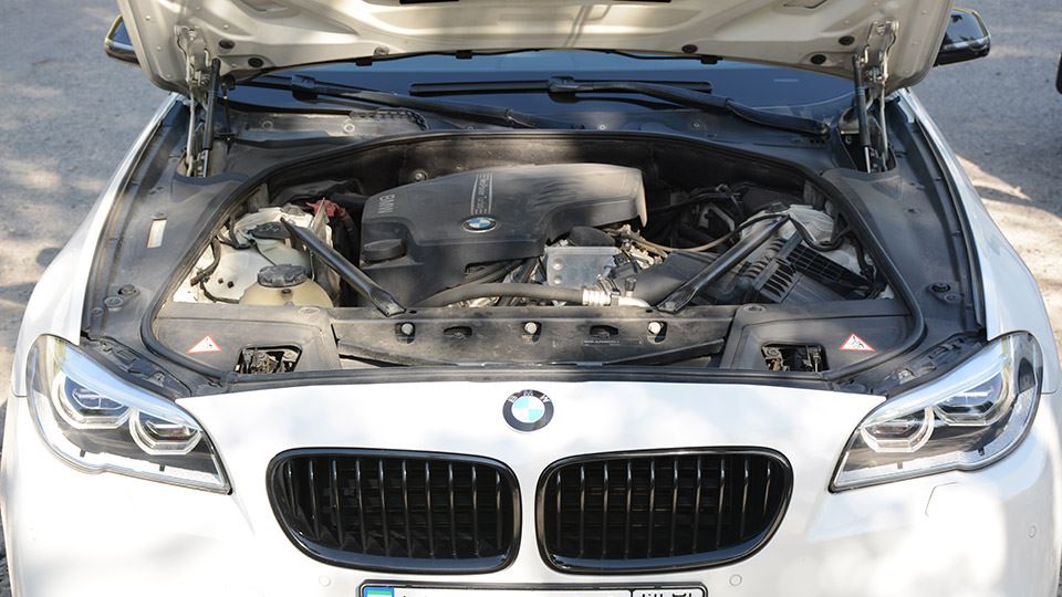 ملاقات با ب‌ ام‌ و 528i اتاق F10