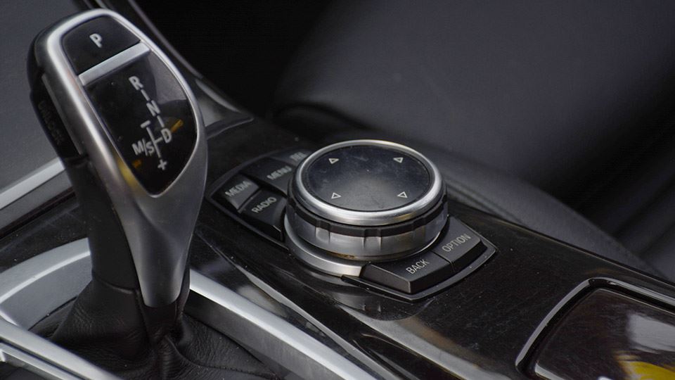ملاقات با ب‌ ام‌ و 528i اتاق F10