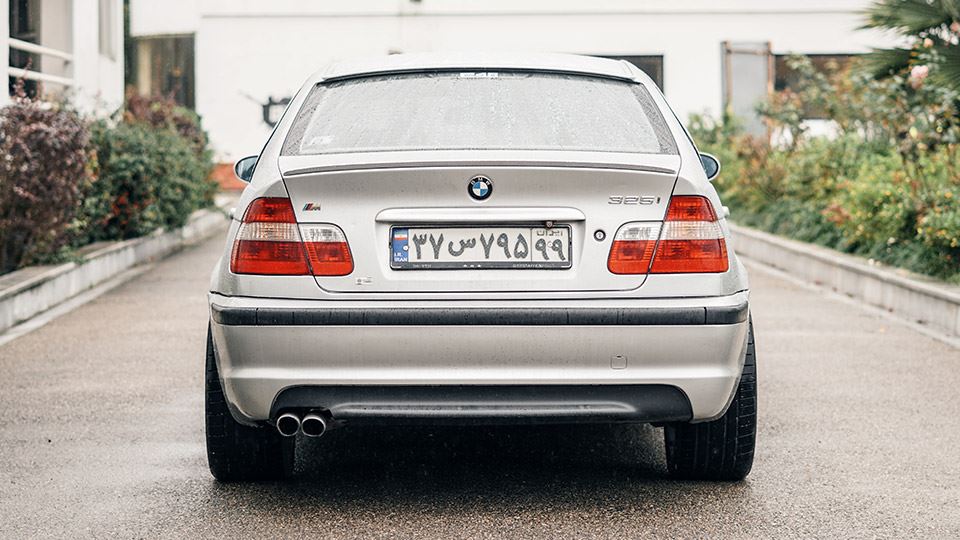 ملاقات با ب‌ام‌و 325i E46