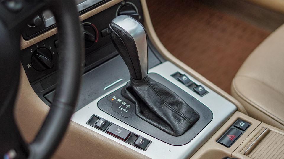ملاقات با ب‌ام‌و 325i E46